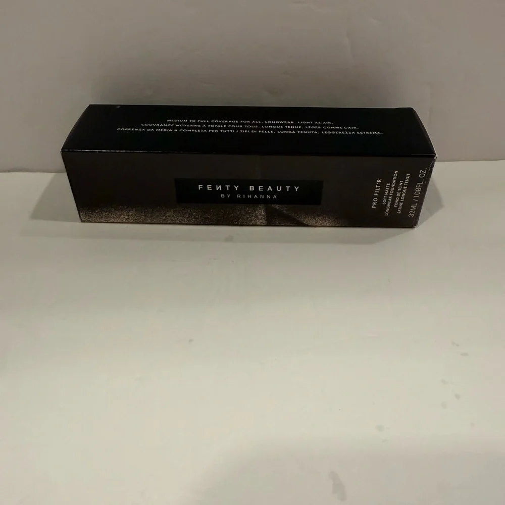 FENTY BEAUTY By Rihanna - Pro Filt'r Soft Matte Longwear Foundation - # 485 NEW